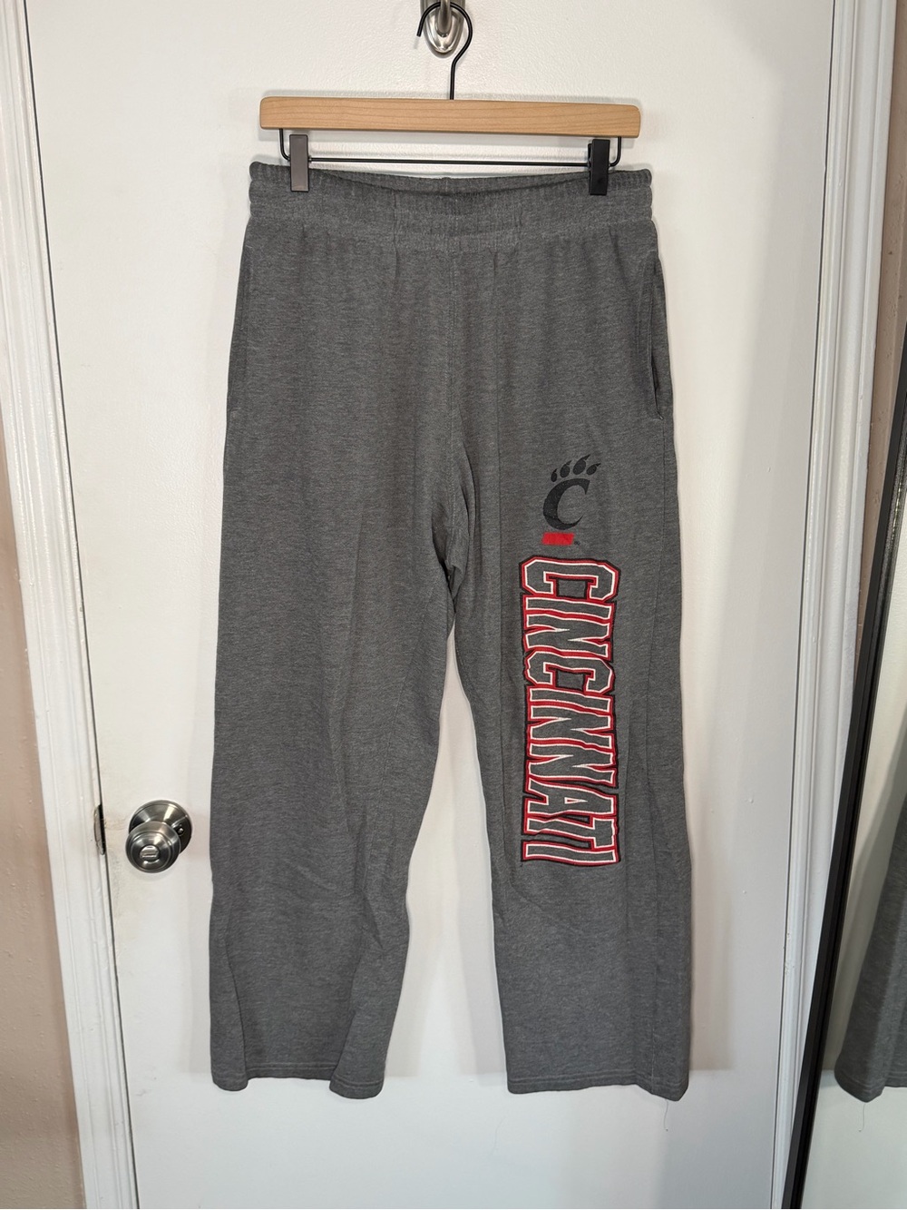 University of Cincinnati Bearcats Sweatpants - M